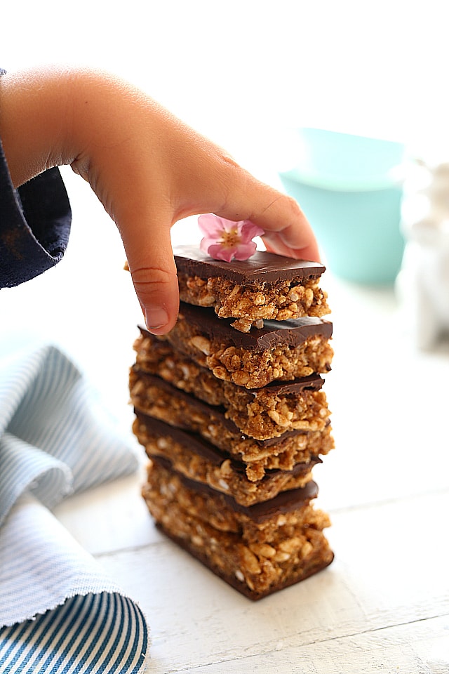 Crispy Rice Date Cashew Bars