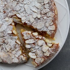 Easy Almond Cake