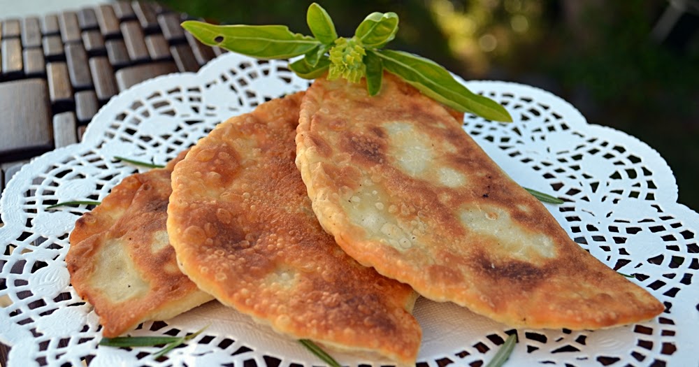 Lea's Cooking: Traditional Russian Chebureki
