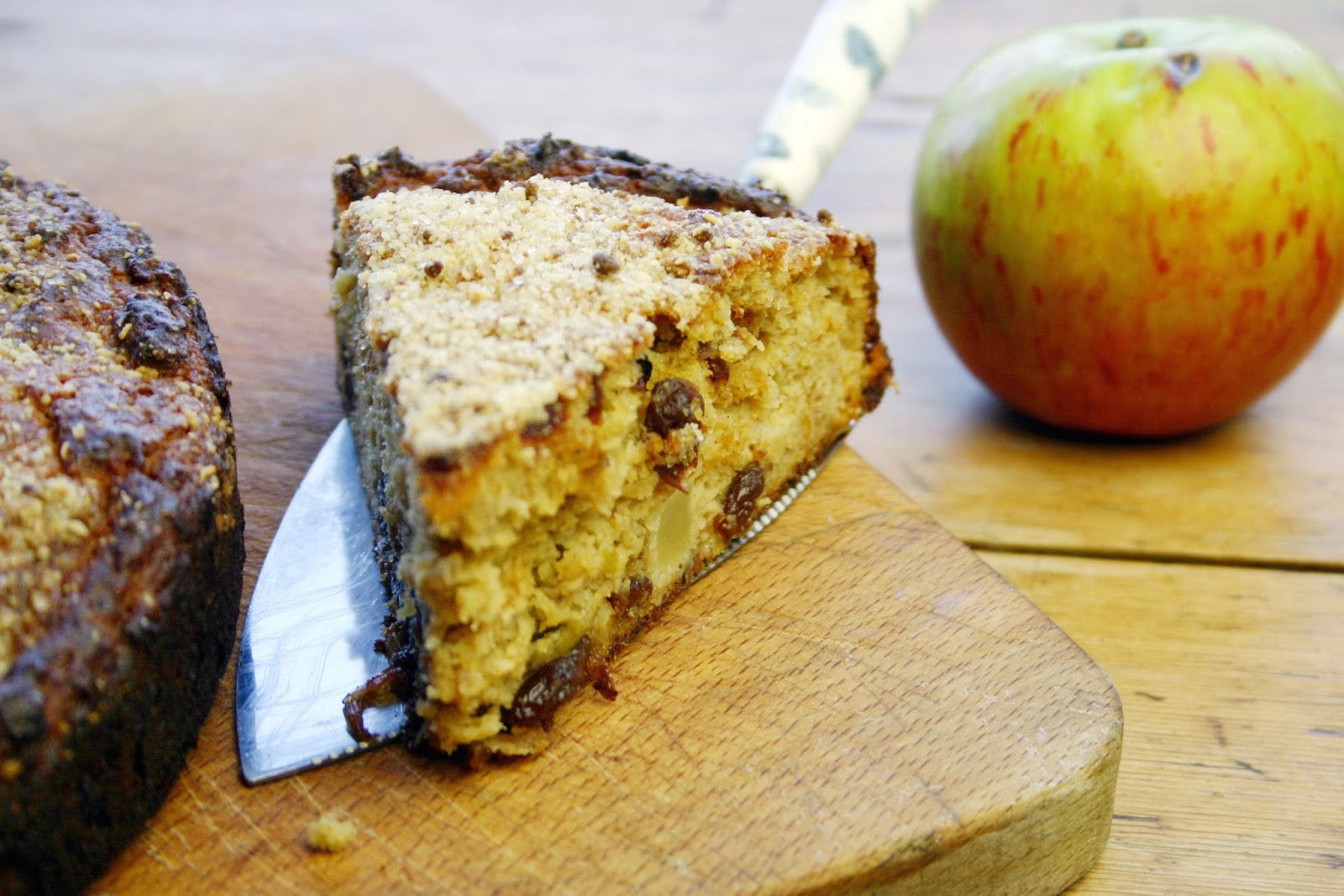 gluten-free apple and medjool date cake - Dom in the Kitchen