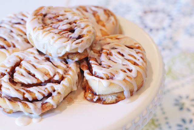 gluten free vegan cinnamon rolls - Sarah Bakes Gluten Free