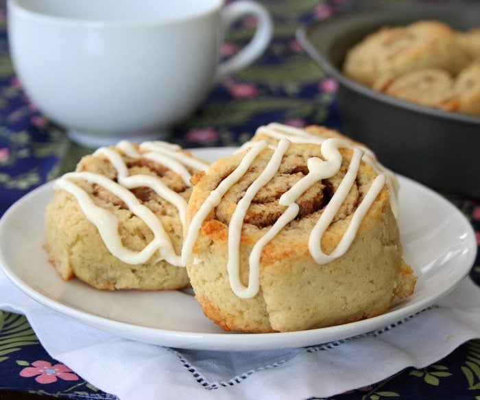 Almond Flour Cinnamon Rolls – Low Carb and Gluten-Free